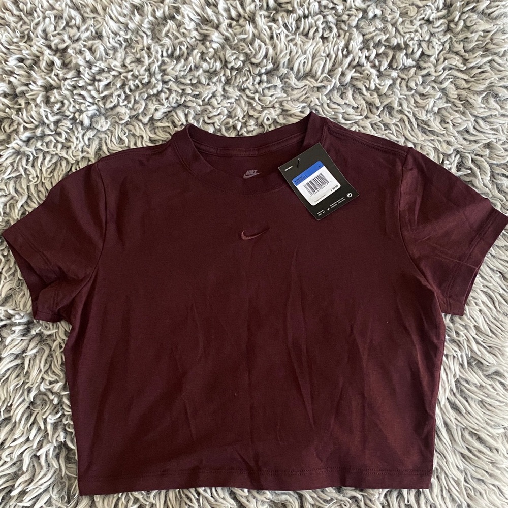 Nike Women's Burgundy Crop Top